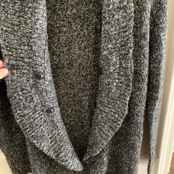 Banana Republic Knit Oversized Cardigan 🧶 - Picture 2 of 4